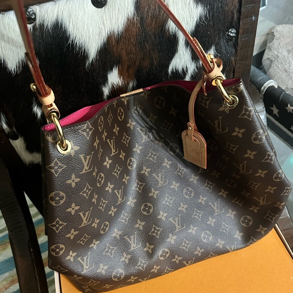 Louis Vuitton shoulder bag - Picture 1 of 12